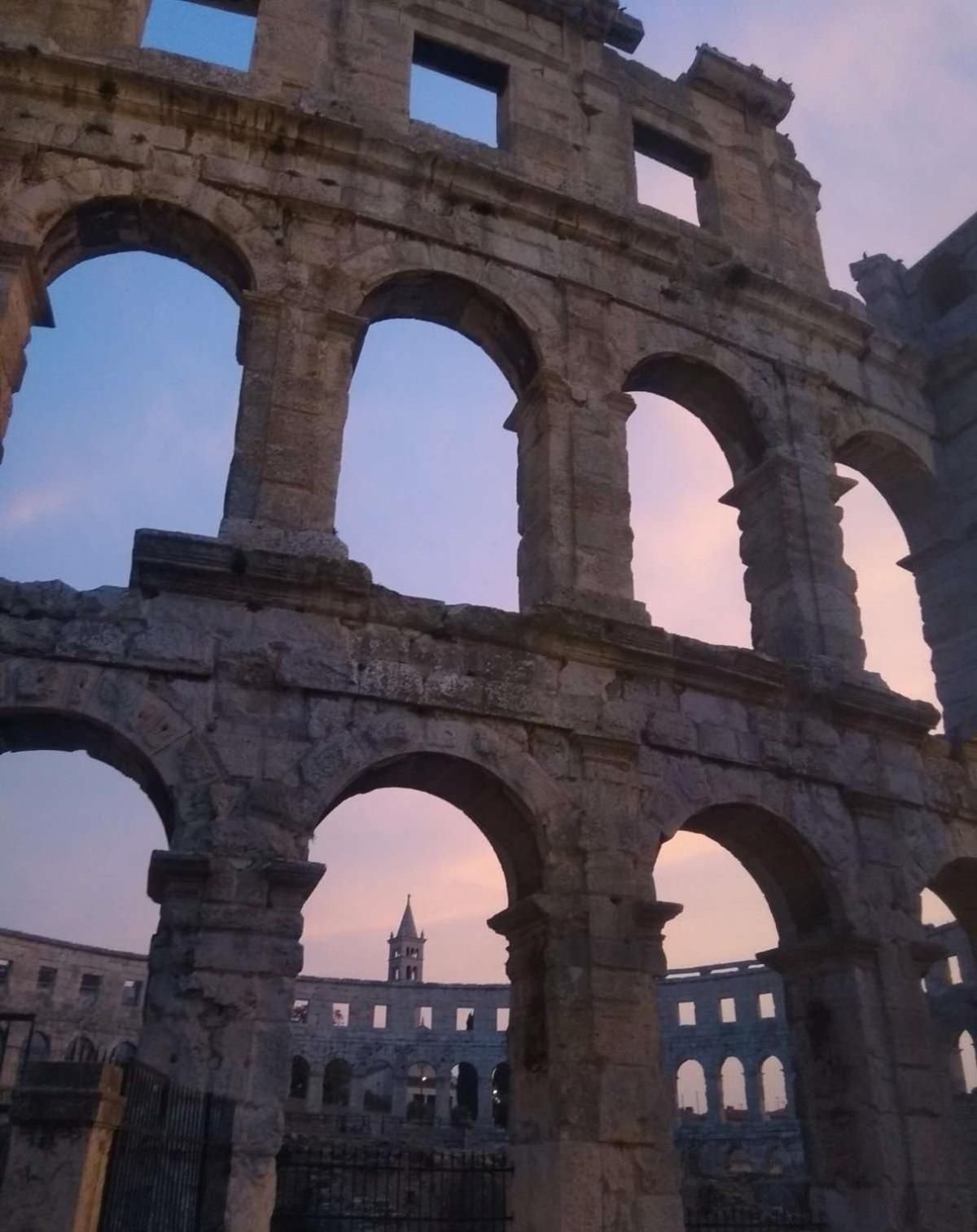 Colorita Studio Pula Luaran gambar